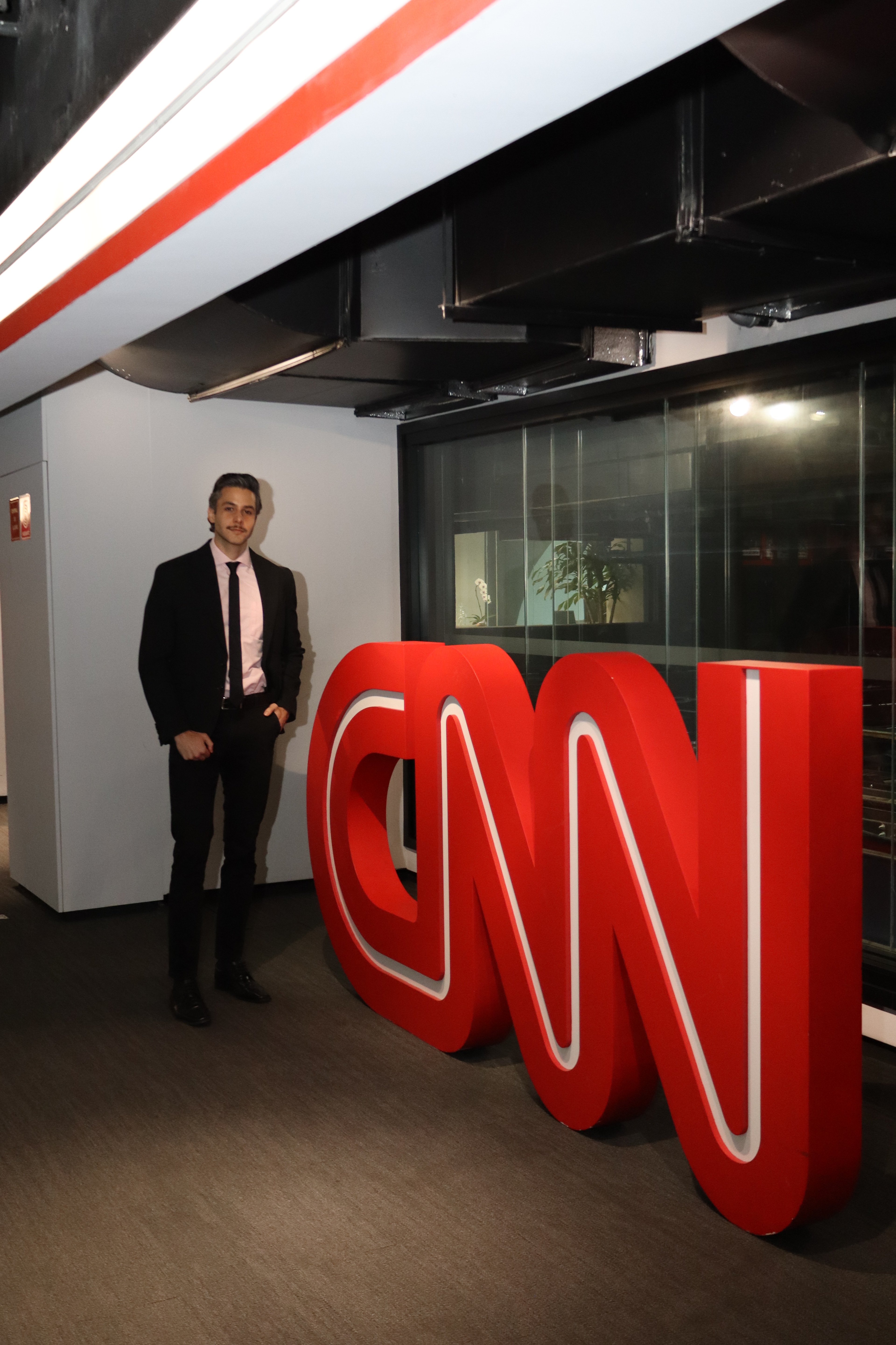Registro da participação do Dr. Milton Melo em CNN